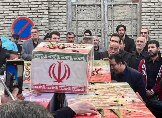 بدرقه‌ عاشقان بی‌نشان/ تشییع ۵ شهید گمنام در گرگان