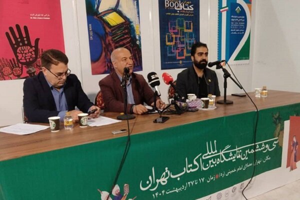 ما را به اجبار به مصلی آوردند؛ فروش ٢٨۵ میلیارد تومان کتاب تا روز هفتم
