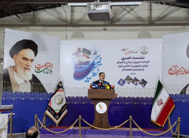 دریادار ایرانی: به زودی زیردریایی‌های جدید به ارتش الحاق می‌شود