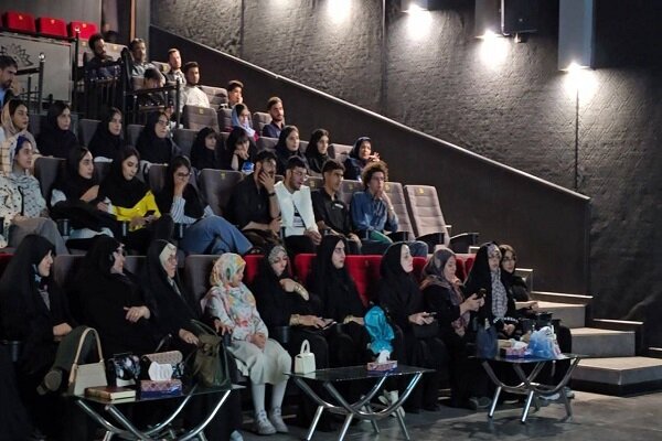 آغاز اکران آثار جشنواره‌ هنری مدرسه در مدارس