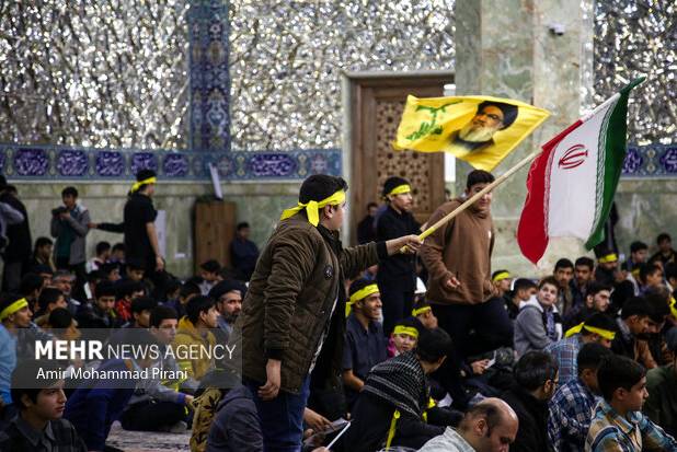 مراسم گردهمایی نوجوانان آرمانی در حرم امام خمینی