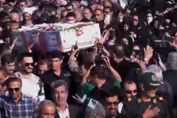 مراسم تشییع و تدفین شهید گمنام در روستای زایر عباسی