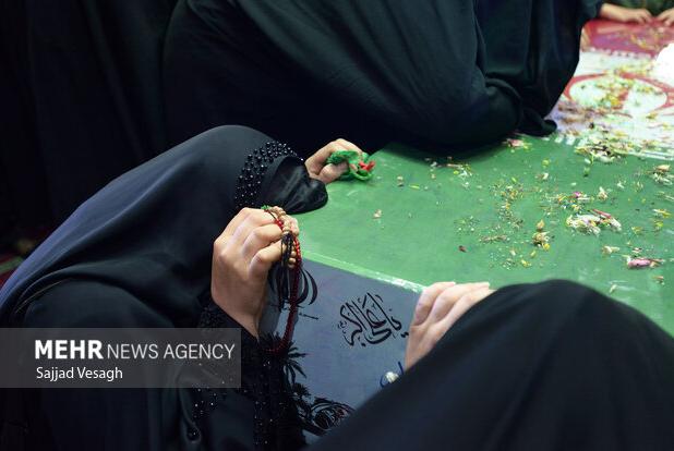 مشق عشق در حریم روضه فاطمی؛ میثاق دانش‌آموزان بیرجندی با یک نشان