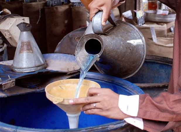 کاهش ۳۷ درصدی مصرف نفت سفید لرستان پس از پایش خانوارها