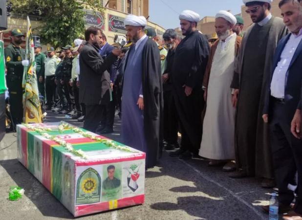 تشییع باشکوه پیکر سرباز شهید «هادی رویایی» در شهر بم