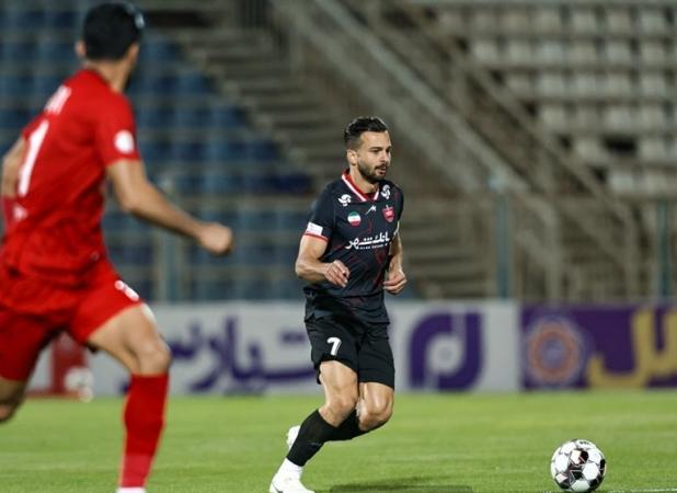 تساوی تراکتور و پرسپولیس در 45 دقیقه نخست