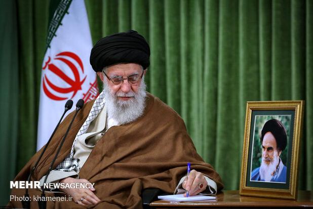 تقریظ رهبر انقلاب بر کتاب «پاسیاد پسر خاک»