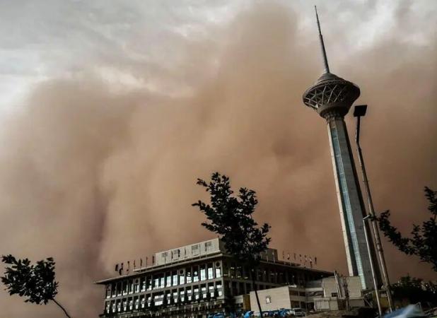 ورود گردوخاک عراق و تداوم بارش تا چهارشنبه