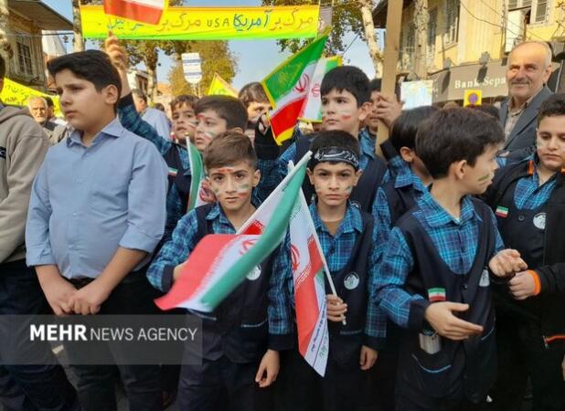 حضور پرشور مردم رودسری در راهپیمایی ۱۳ آبان