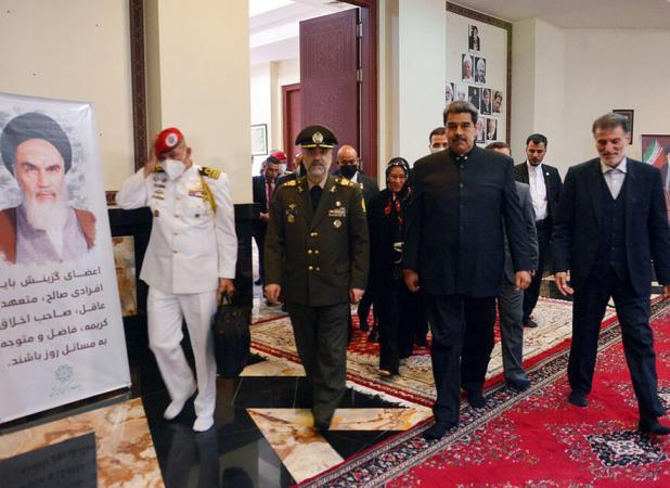 اگر مادورو از ونزوئلا خارج شود به ایران فرار می‌کند؟