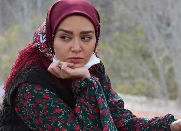 استایل عجیب بازیگر زن سریال نون خ با شلوار راه راه!