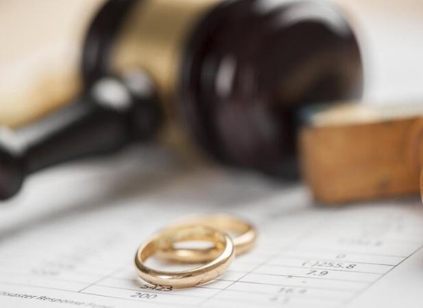 هدیه روز زن مجلس به زنان؛ مصوبه‌ای برخلاف رهنمودهای رهبری