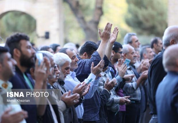 دست طلب مردم قزوین ومحمدیه برای باران‌خواهی