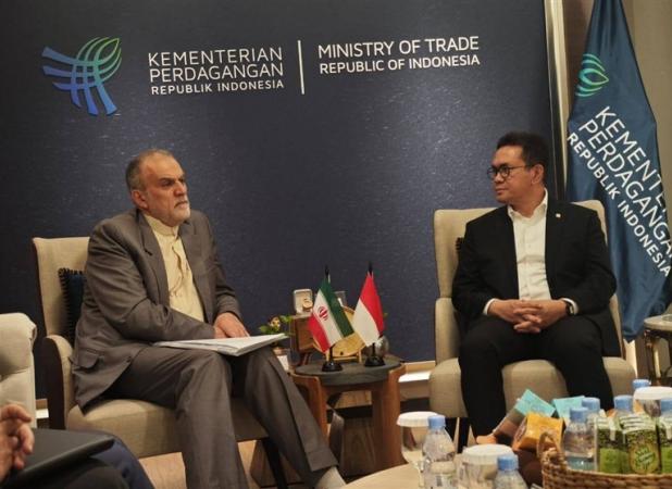 دعوت معاون عراقچی از وزیر تجارت اندونزی برای سفر به تهران