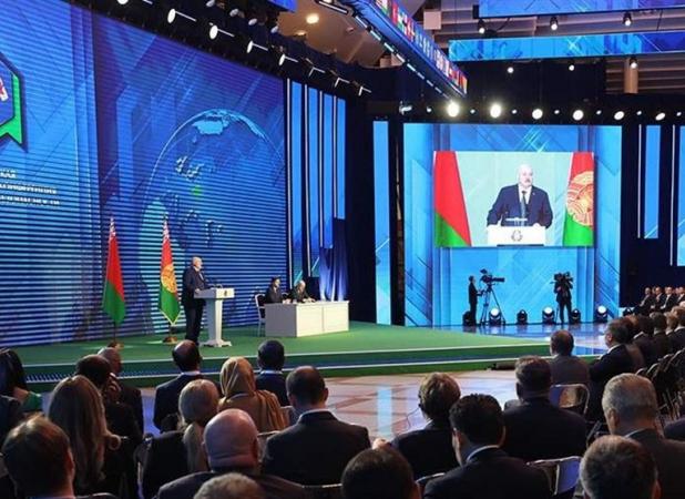 لوکاشنکو: استقرار موشک «اورشنیک» پاسخ به تشدید تنش در منطقه است