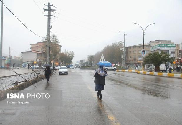 بارش‌های گسترده و افت‌ و خیز دما در راه کرمان/ احتمال سیلاب در چندین منطقه استان