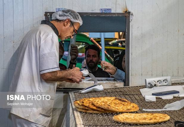 مدیرکل غله استان زنجان: نانوایان براساس میزان فروش واقعی نان آرد دریافت می‌کنند