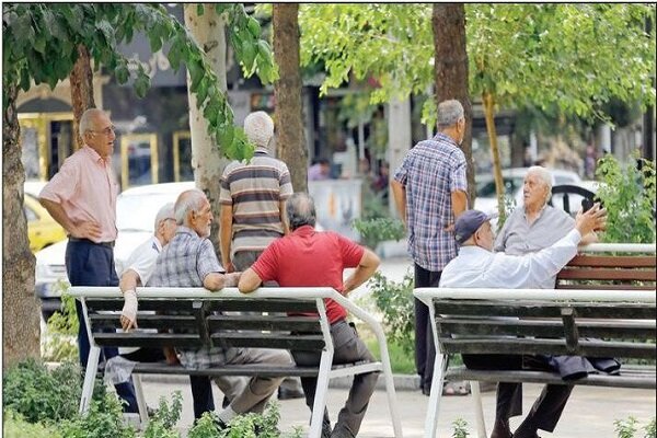 میانه ساز: ضعف عضلات و مصرف دارو ۲ عامل پنهان در سقوط سالمندان است