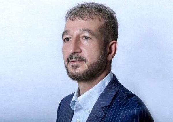 میادین و معابر کرج تحمل جانمایی سازه‌های نامتقارن دیگری را ندارد