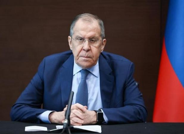 انتقاد تند لاوروف از اقدام کشورهای غربی در بازگرداندن تحریم‌های ایران