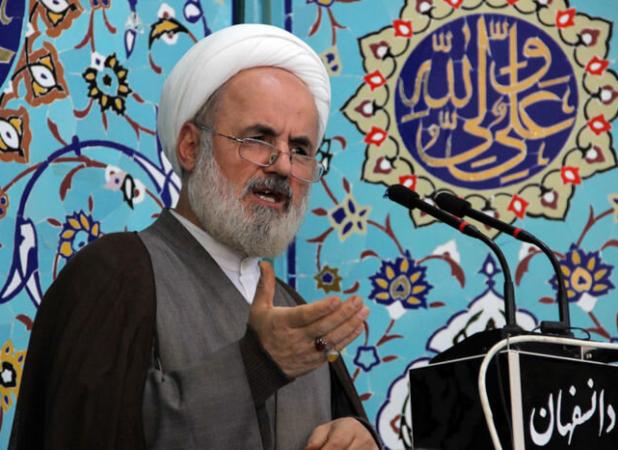 امام جمعه دانسفهان: دشمن به دنبال تجزیه ایران بود