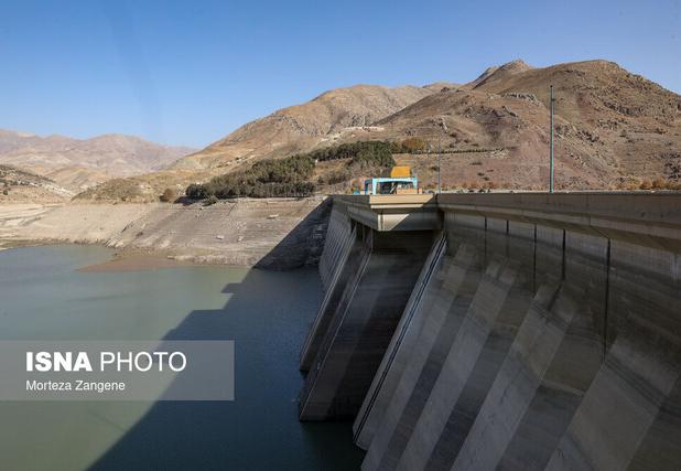 ذخیره آب سدهای تهران نصف شد/ کاهش ۹۶ درصدی بارندگی