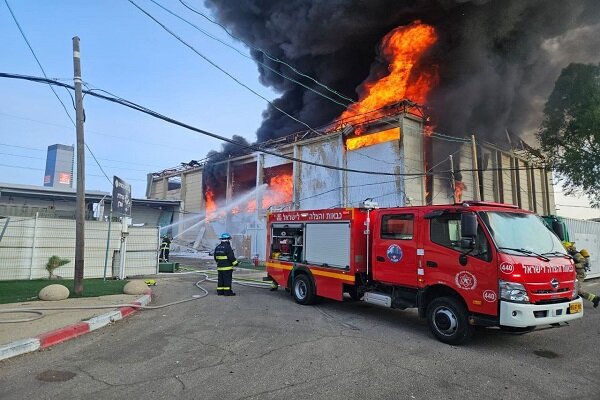 اعزام ۲۰ تیم برای خاموش کردن آتش‌سوزی‌های ناشی از حملات ایران