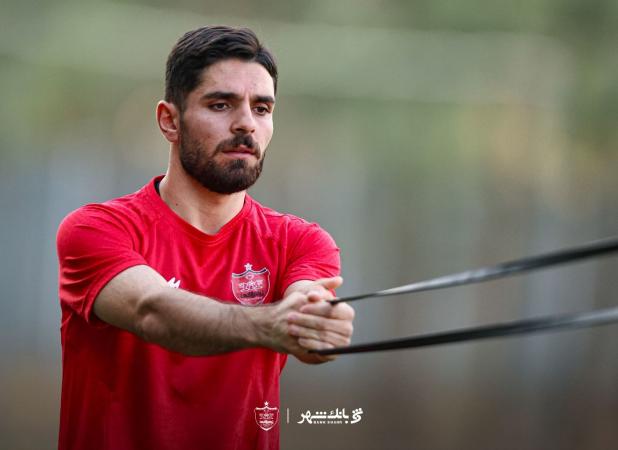 مهره خطرناک پرسپولیس تا نیم‌فصل غیب شد!