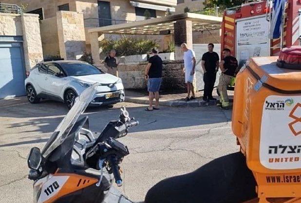 خودسوزی مشکوک نظامی صهیونیست در مقابل منزل مقام ارشد وزارت جنگ اسرائیل