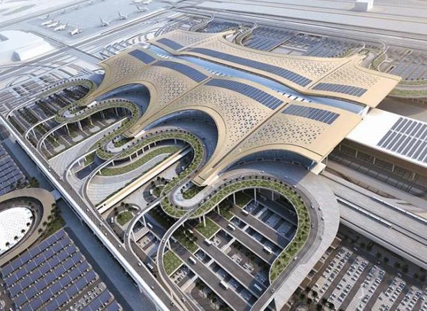 خداحافظی با درآوردن کفش و کمربند در فرودگاه دبی!