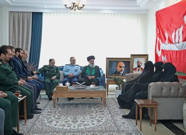 دیدار امیر نصیرزاده با خانواده شهیدان رشید و محرابی
