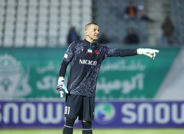 حامد لک به فولاد پیوست