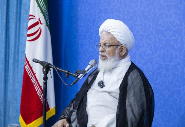 امام جمعه یزد: خبرنگاری بهترین امور در راستای هدایت انسانها به تکامل است