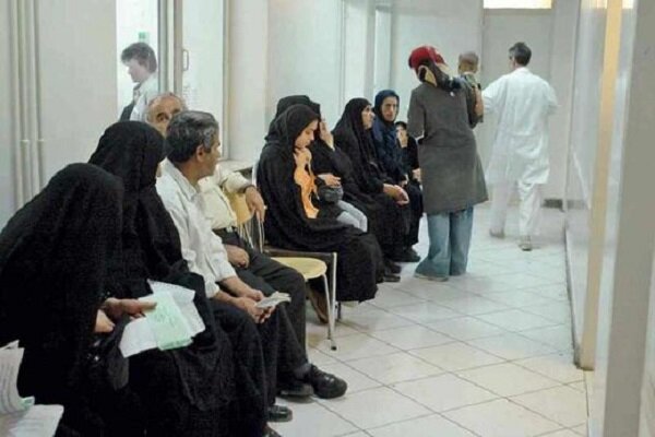 قطعی برق در مطب‌ها؛ بیماران بلاتکلیف، پزشکان با بادبزن!