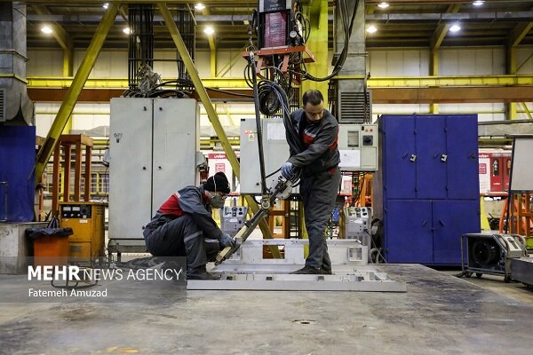 8 مانع و دست انداز اصلی در مسیر رونق تولید