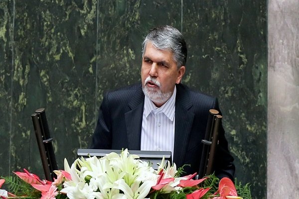 وزیر فرهنگ و ارشاد اسلامی از مجلس کارت زرد گرفت