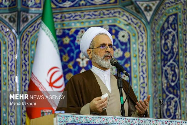 ملت  صبور و مقاوم ایران هیچ‌گاه از راه انقلاب عقب‌نشینی نخواهد کرد