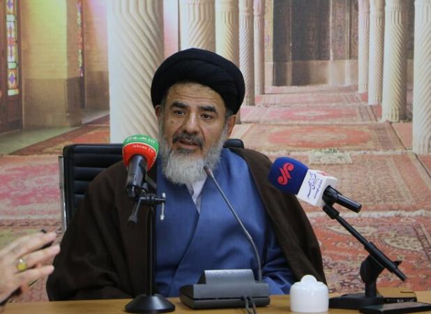 آیت‌الله حسن‌زاده: نگاه سیاسی به آموزش‌وپرورش ممنوع است