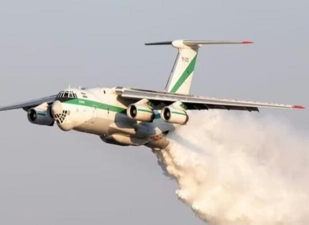 عملیات اطفای حریق در «الیت» با ایلیوشین