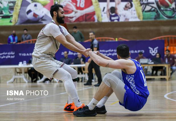 نبرد برای فرار از قعر/ مهگل و رعد در جدالی ۴ ‌امتیازی به هم می‌رسند