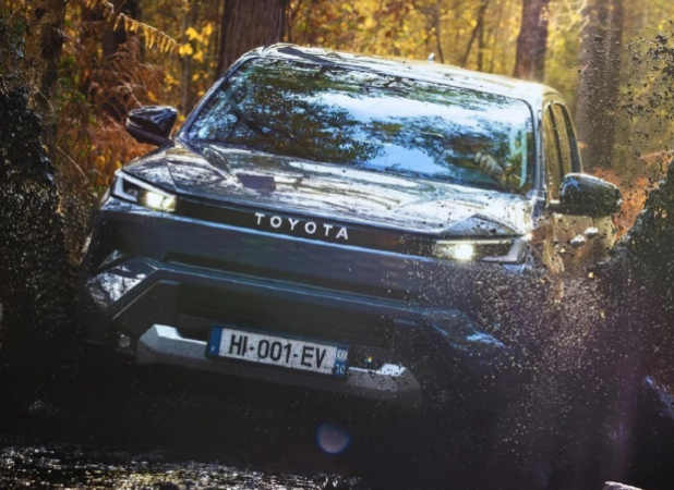 تویوتا هایلوکس الکتریکی از راه رسید