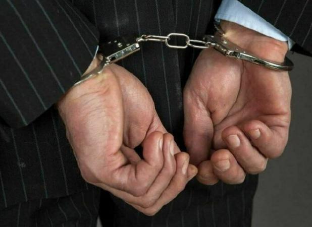 بازداشت یکی از نیروهای شهرداری آبادان توسط پلیس امنیت