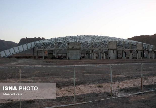 گره ۱۸ ساله مجموعه بزرگ ورزشی یزد/همه‌چیز در انتظار یک کمیسیون