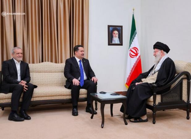 رهبر انقلاب: آمریکایی‌ها به دنبال گسترش حضور خود در عراق هستند/ حشدالشعبی باید بیش از پیش تقویت شود