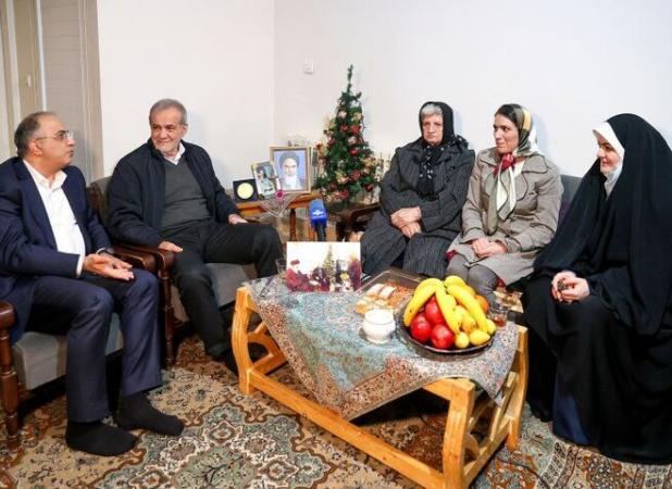 دیدار رئیس جمهور با خانواده شهید مسیحی