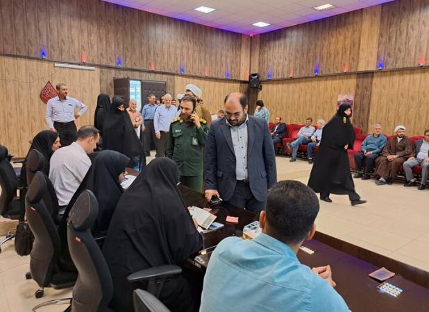 حماسه حضور مردم اردستان در دور دوم انتخابات ریاست جمهوری