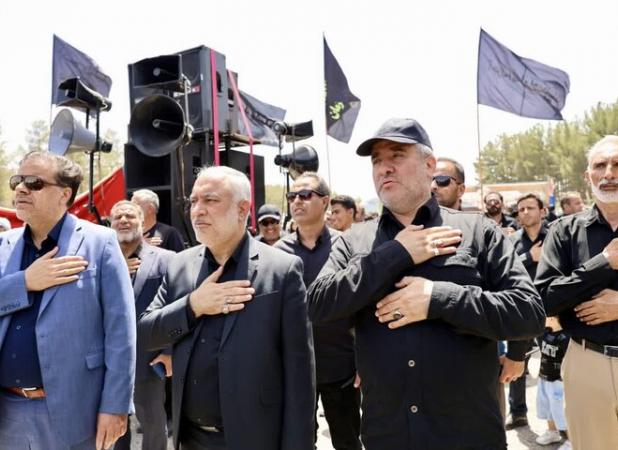 حضور استاندار و فرمانده سپاه خراسان جنوبی در جمع عزاداران حسینی بیرجند