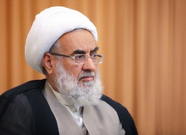 نماز جمعه قرارگاه فرهنگی و لشکر آماده در خدمت نظام است