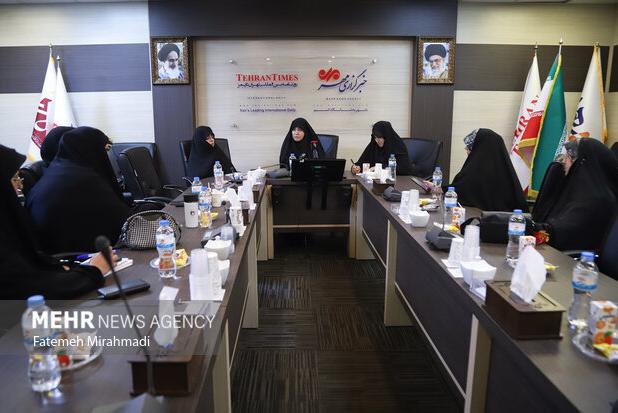 نجفی: بازتعریف هویت زنانه در مواجهه با جنگ و تحریم ضروری است