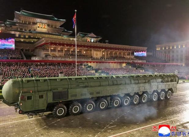 رونمایی از\